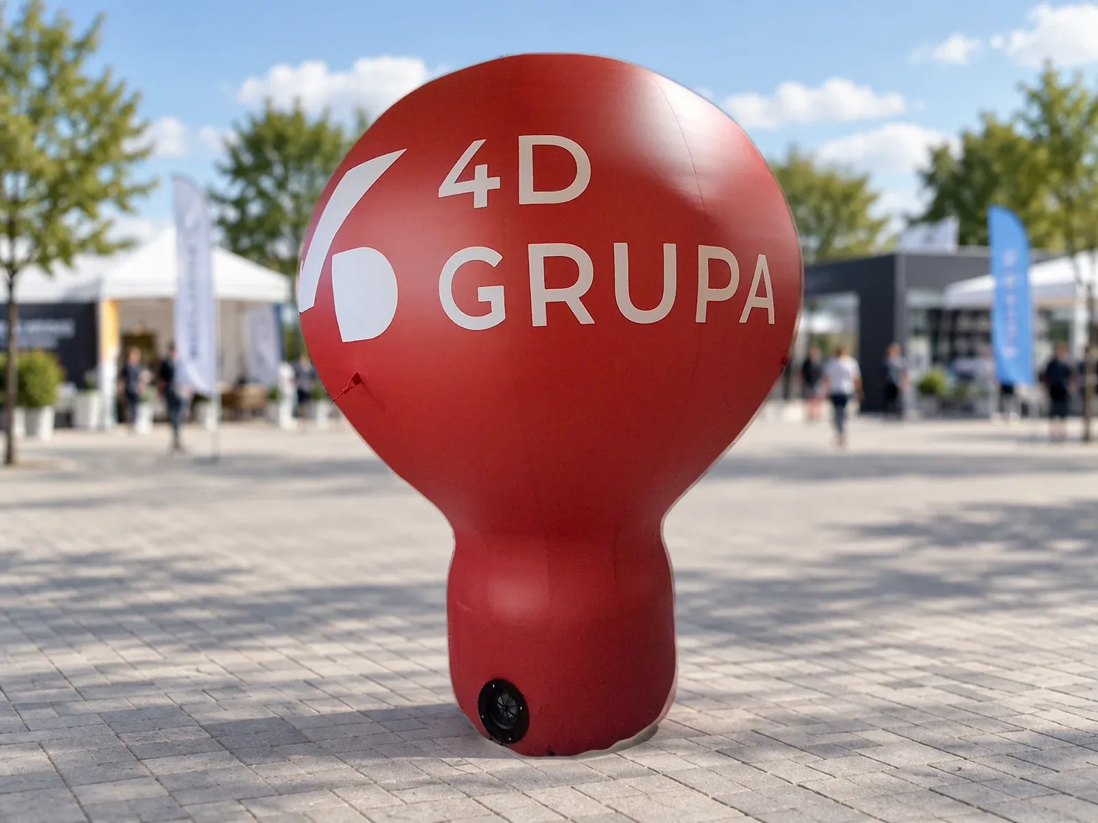 Advertising balloon for 4D Grupa Balon reklamowy pneumatyczny z nadrukiem w barwach marki 4D Grupa – produkt ARIO, tło wygenerowane przez AI