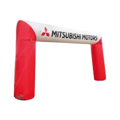 brama reklamowa prostokąt z logo Mitsubishi Motors