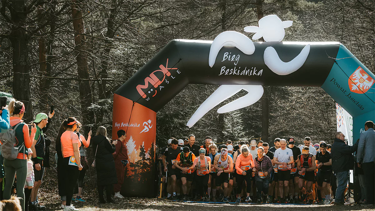 reklama pneumatyczna ARIO - bramy reklamowe 3D na eventy